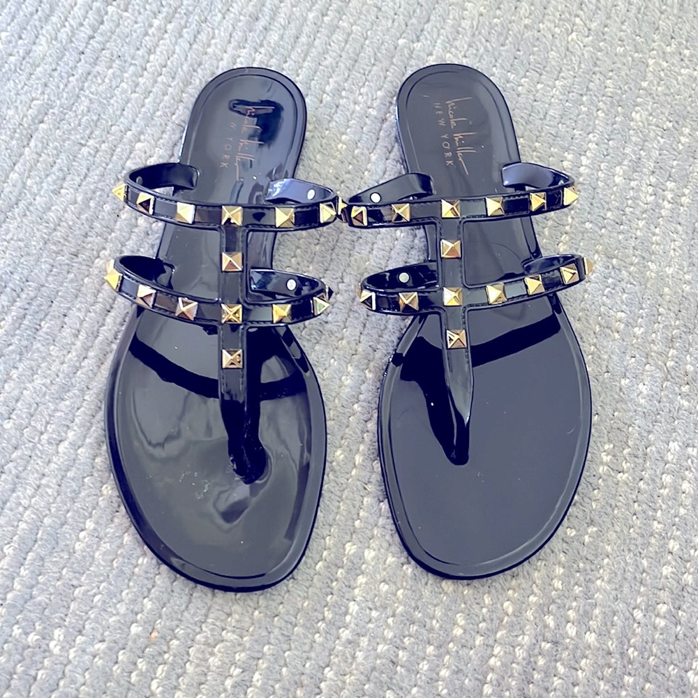 Nicole Miller - studded flip flops - size 8